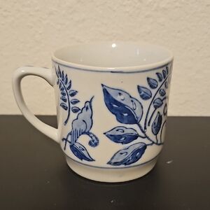 Vintage IDG Blue and White Leaf And Bird Pattern Mug